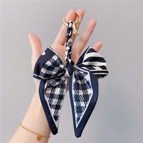 Twist Knit Bow Tassel Keyring Bag Decoration