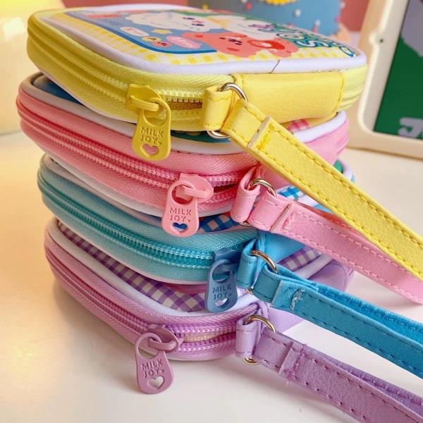 Cartoon Waterproof Novelty Wire Storage Purse