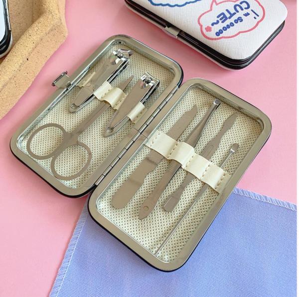 7 Pcs Cartoon Leather Manicure Nail Care Set