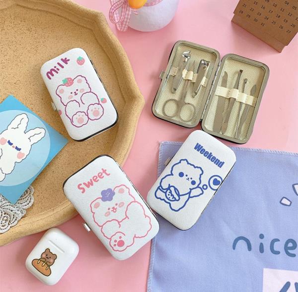 7 Pcs Cartoon Leather Manicure Nail Care Set