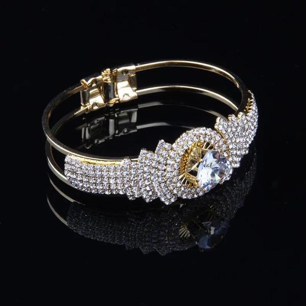 Shining Heart Rhinestone Cuff Bracelet